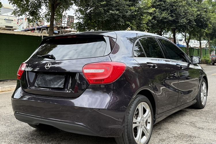 Used Mercedes-Benz A-Class 2015 A 180 Exterior 5
