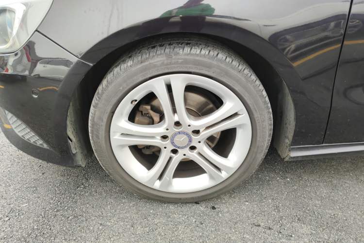 Used Mercedes-Benz A-Class 2015 A 180 Exterior 7