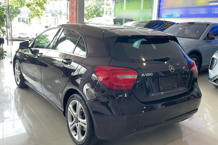 Used Mercedes-Benz A-Class 2015 A 180 Exterior 9