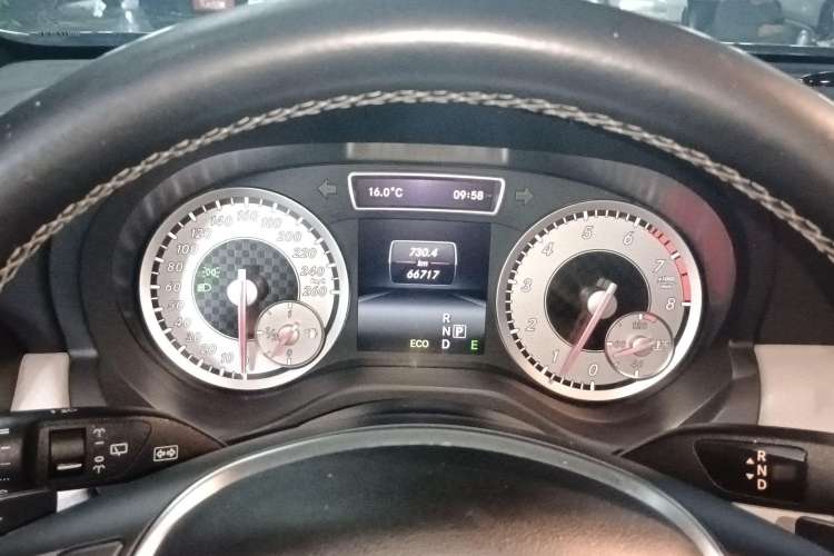 Used Mercedes-Benz A-Class 2015 A 200 Fashion Model Instrument Cluster