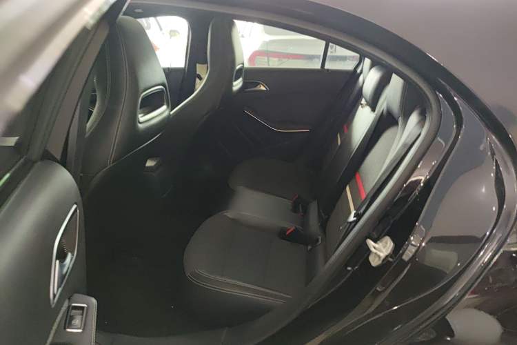 Used Mercedes-Benz A-Class 2015 A 180 Interior 4