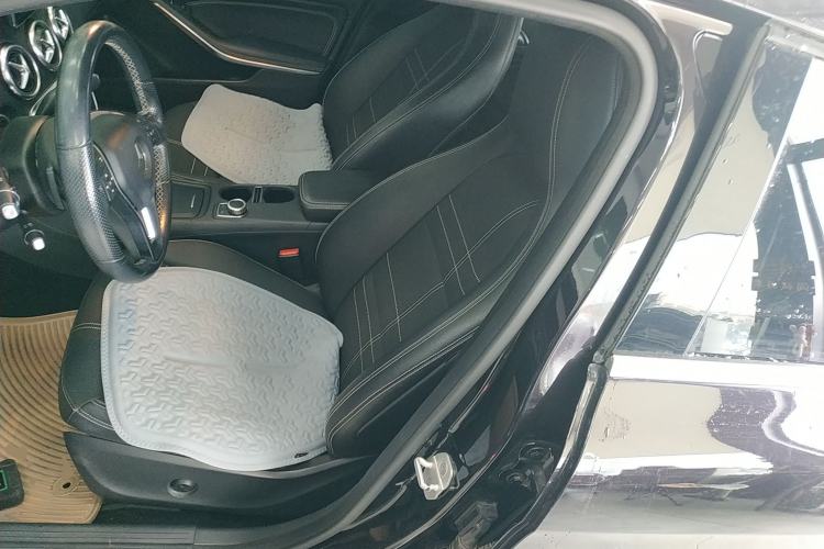 Used Mercedes-Benz A-Class 2015 A 200 Fashion Model Left Front Seat