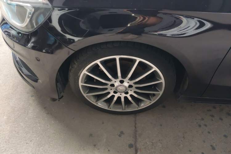 Used Mercedes-Benz A-Class 2015 A 200 Sport Edition Left Front Wheel Hub