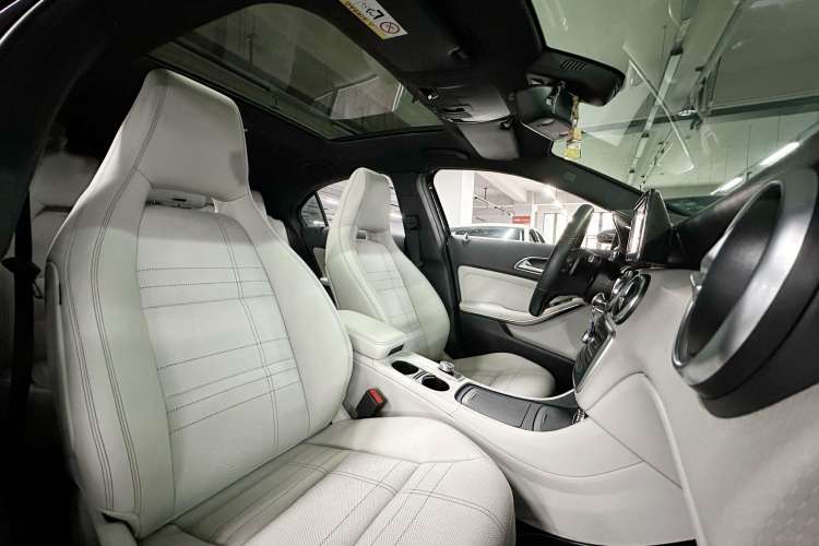 Used Mercedes-Benz A-Class 2015 A 200 Fashion Model Right Front Seat