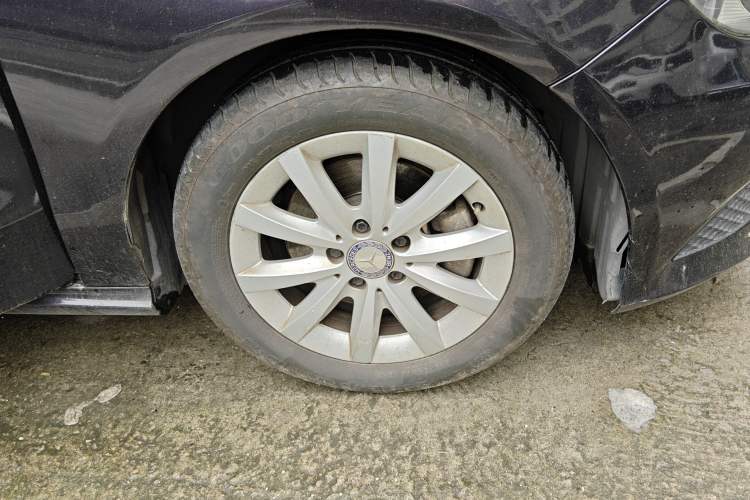 Used Mercedes-Benz A-Class 2015 A 180 Standard Model Right Front Wheel Hub