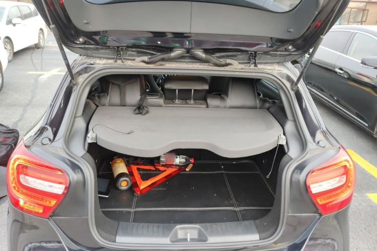 Used Mercedes-Benz A-Class 2015 A 180 Trunk