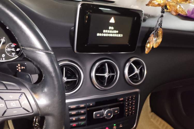 Used Mercedes-Benz A-Class 2015 A 180 Audio And AC Panel