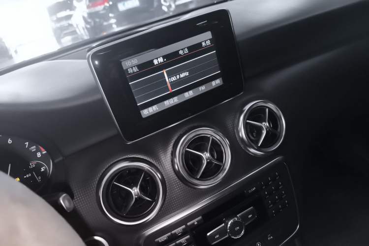 Used Mercedes-Benz A-Class 2015 A 180 Audio And AC Panel