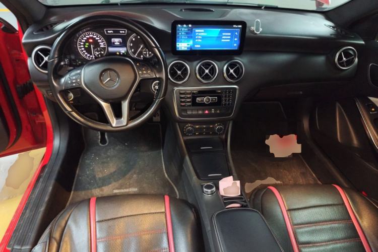 Used Mercedes-Benz A-Class 2015 A 180 Center Console