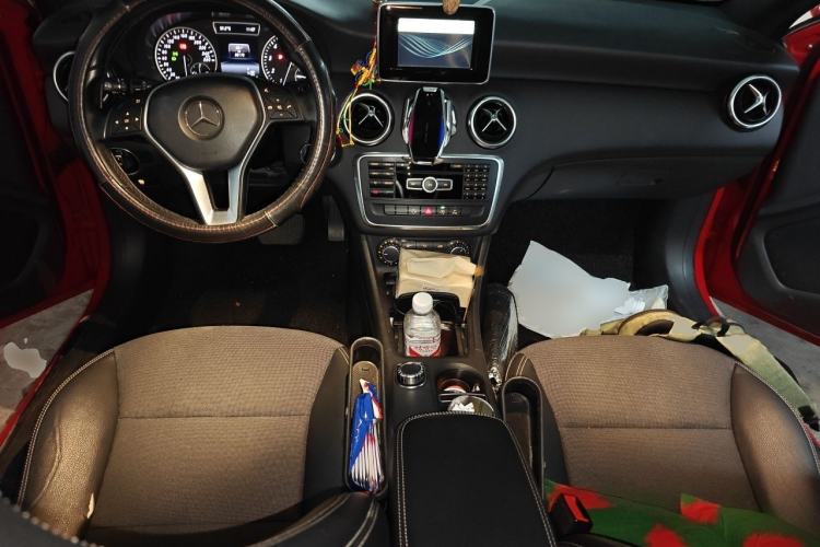 Used Mercedes-Benz A-Class 2015 A 180 Center Console