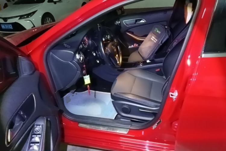 Used Mercedes-Benz A-Class 2015 A 180 Driver Seat