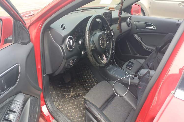 Used Mercedes-Benz A-Class 2015 A 180 Standard Model Driver Seat