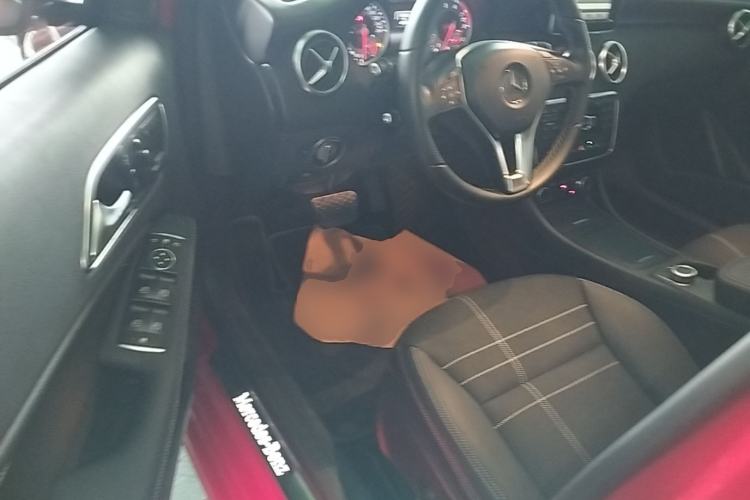 Used Mercedes-Benz A-Class 2015 A 200 Fashion Model Driver Seat