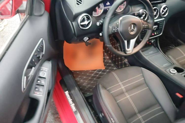 Used Mercedes-Benz A-Class 2015 A 200 Fashion Model Driver Seat