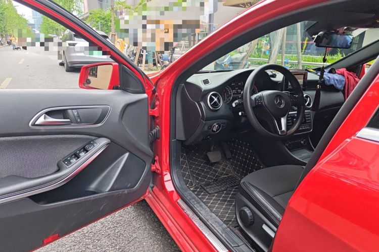 Used Mercedes-Benz A-Class 2015 A 180 Standard Model Driver Seat