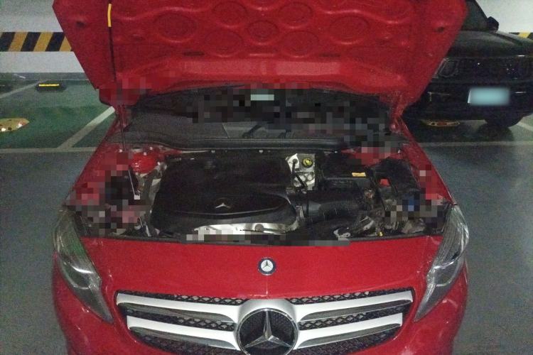 Used Mercedes-Benz A-Class 2015 A 200 Fashion Model Engine Bay