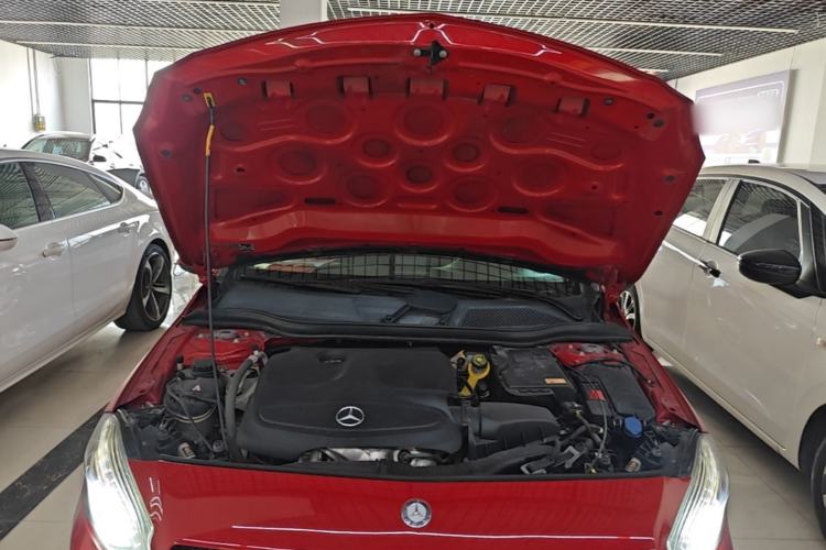 Used Mercedes-Benz A-Class 2015 A 180 Standard Model Engine Bay
