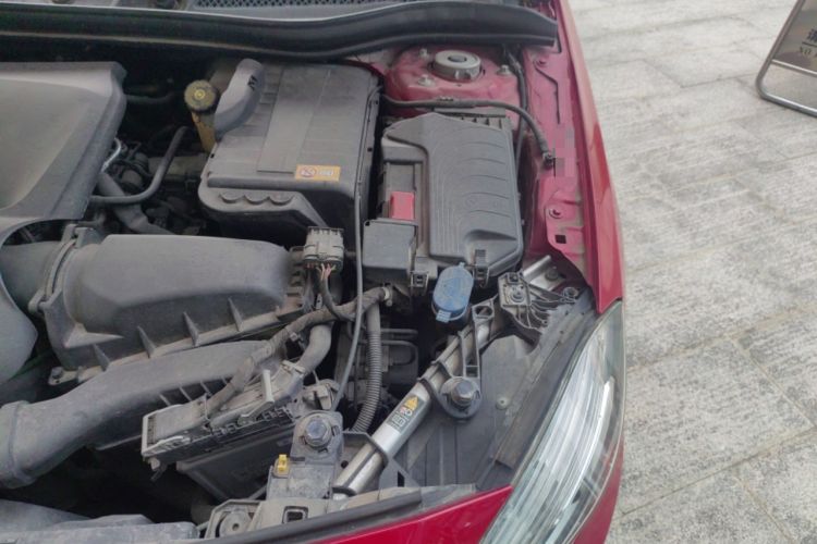 Used Mercedes-Benz A-Class 2015 A 200 Sport Edition Engine Bay Left