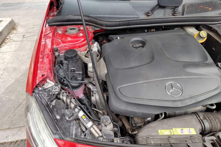 Used Mercedes-Benz A-Class 2015 A 200 Sport Edition Engine Bay Right