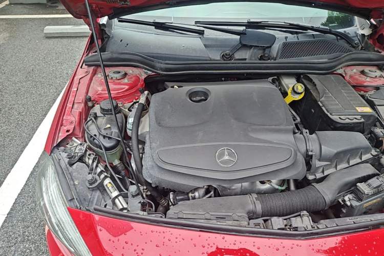 Used Mercedes-Benz A-Class 2015 A 200 Fashion Model Engine Bay Right
