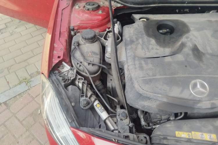 Used Mercedes-Benz A-Class 2015 A 180 Engine Bay Right