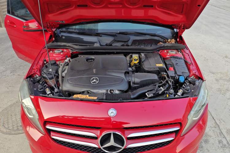 Used Mercedes-Benz A-Class 2015 A 180 Engine Bay