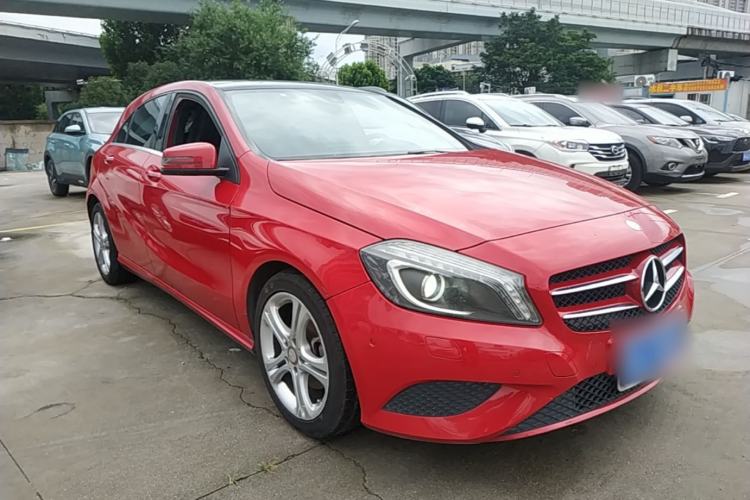 Used Mercedes-Benz A-Class 2015 A 180 Exterior 1