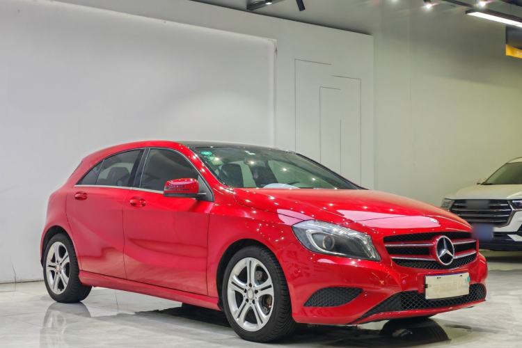 Used Mercedes-Benz A-Class 2015 A 180 Exterior 2