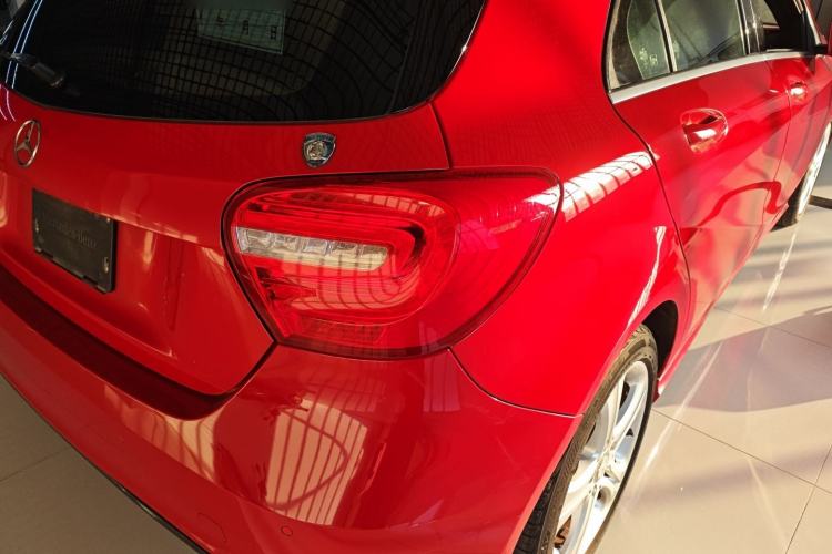 Used Mercedes-Benz A-Class 2015 A 180 Standard Model Exterior 2
