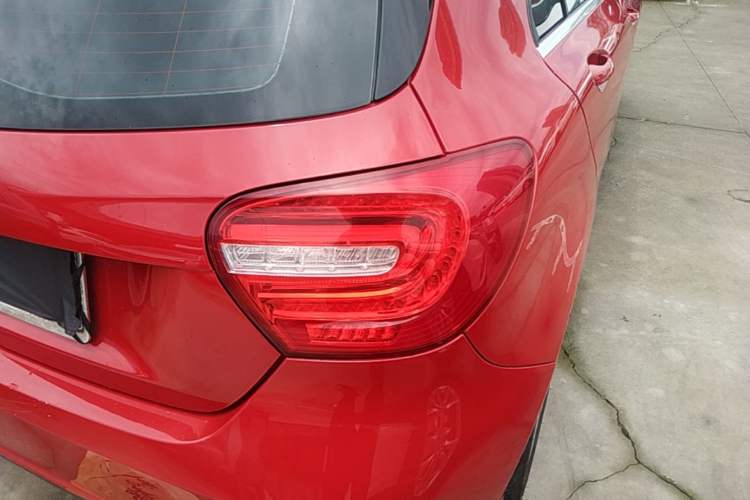 Used Mercedes-Benz A-Class 2015 A 180 Exterior 3