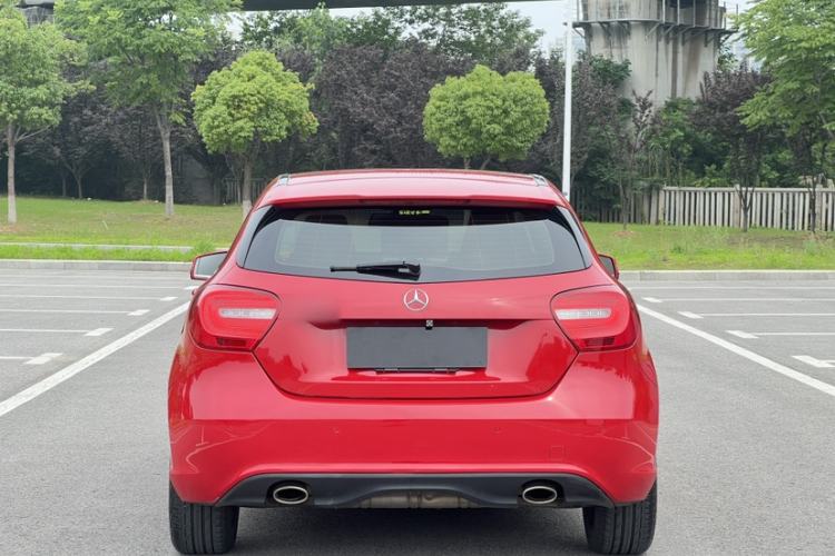 Used Mercedes-Benz A-Class 2015 A 200 Fashion Model Exterior 3