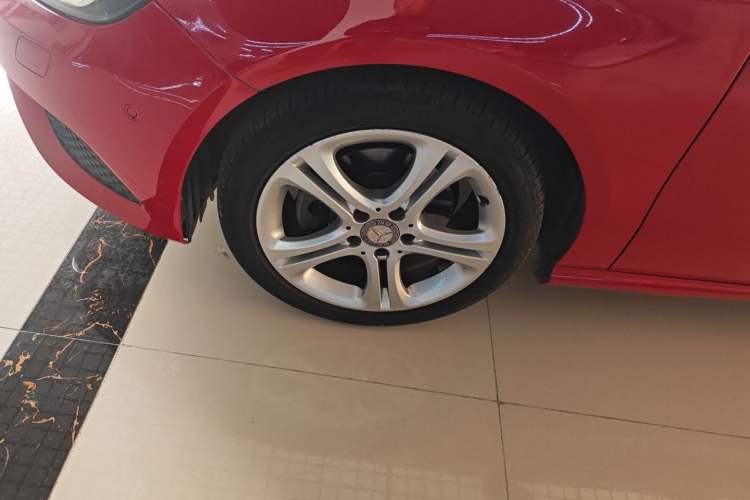 Used Mercedes-Benz A-Class 2015 A 180 Standard Model Exterior 3