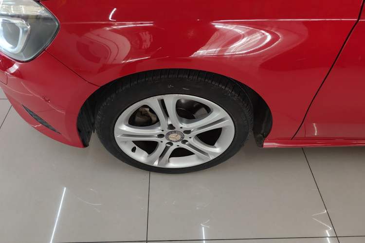 Used Mercedes-Benz A-Class 2015 A 180 Standard Model Exterior 4