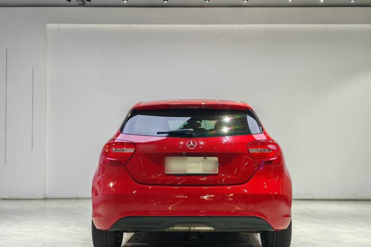 Used Mercedes-Benz A-Class 2015 A 180 Exterior 4
