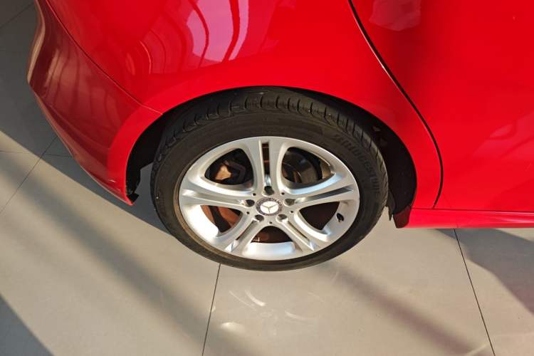 Used Mercedes-Benz A-Class 2015 A 180 Standard Model Exterior 4