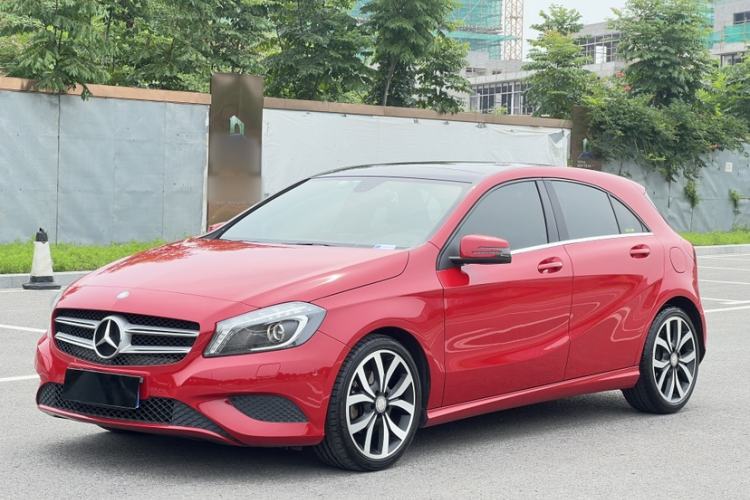 Used Mercedes-Benz A-Class 2015 A 200 Fashion Model Exterior 5
