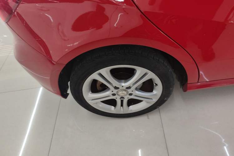 Used Mercedes-Benz A-Class 2015 A 180 Standard Model Exterior 5