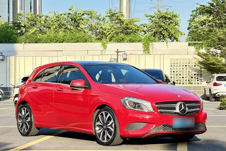 Used Mercedes-Benz A-Class 2015 A 200 Fashion Model Exterior 6