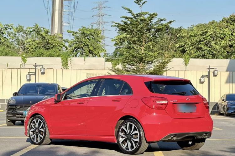 Used Mercedes-Benz A-Class 2015 A 200 Fashion Model Exterior 7