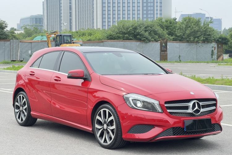 Used Mercedes-Benz A-Class 2015 A 200 Fashion Model Exterior 8