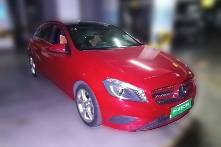 Used Mercedes-Benz A-Class 2015 A 180 Front Right 45 Deg