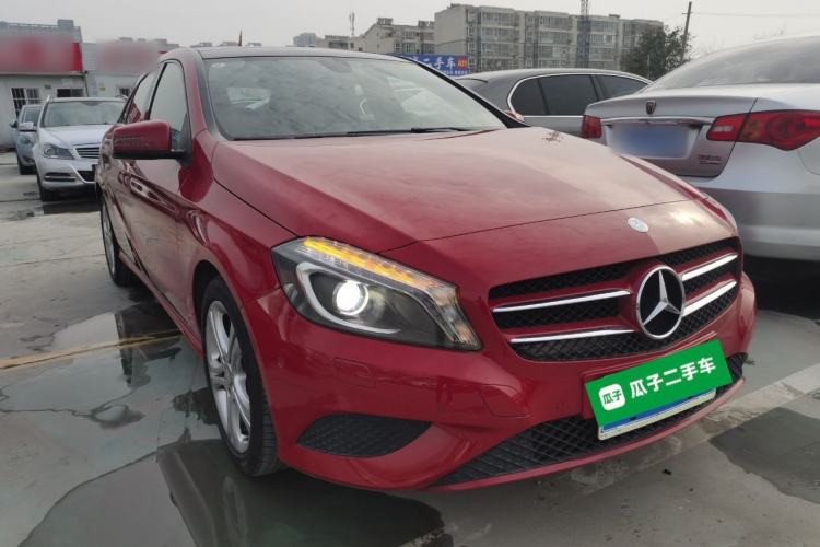 Used Mercedes-Benz A-Class 2015 A 180 Front Right 45 Deg