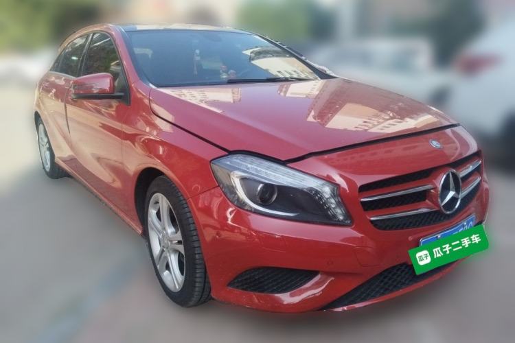 Used Mercedes-Benz A-Class 2015 A 180 Front Right 45 Deg