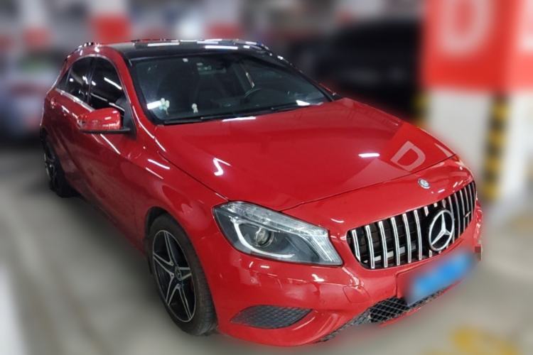 Used Mercedes-Benz A-Class 2015 A 180 Front Right 45 Deg