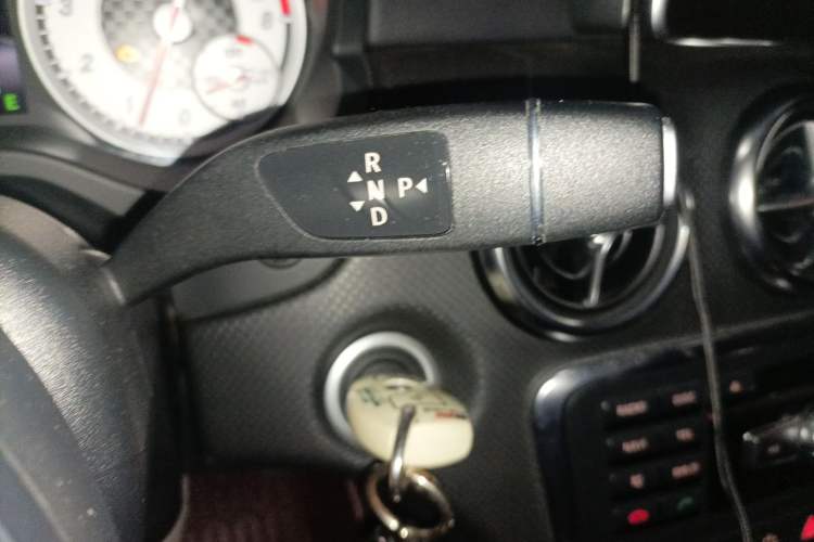 Used Mercedes-Benz A-Class 2015 A 200 Fashion Model Gear Lever