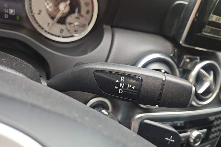 Used Mercedes-Benz A-Class 2015 A 200 Fashion Model Gear Lever