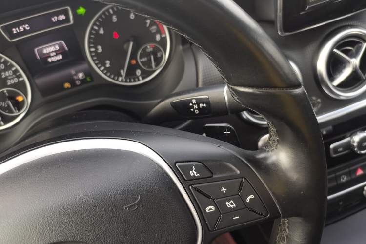 Used Mercedes-Benz A-Class 2015 A 180 Gear Lever