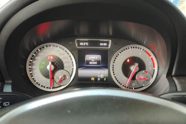 Used Mercedes-Benz A-Class 2015 A 200 Fashion Model Instrument Cluster