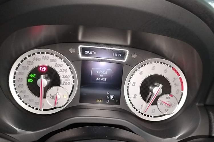 Used Mercedes-Benz A-Class 2015 A 200 Fashion Model Instrument Cluster