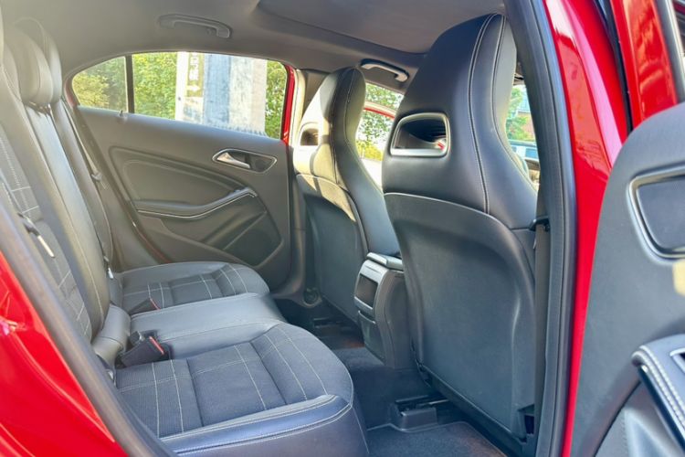 Used Mercedes-Benz A-Class 2015 A 200 Fashion Model Interior 7